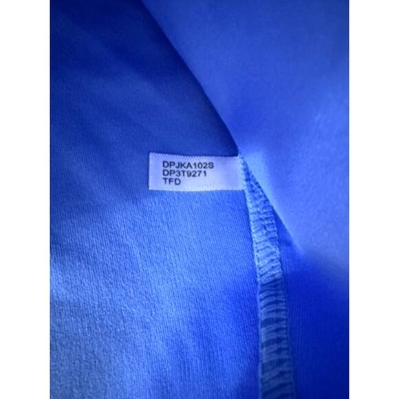 "DKNY Sport" Cropped Blue Polo Shirt SZ  L Buttons Gym Workout Activewear Run - Picture 5 of 7